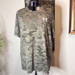 Under Armour HeatGear T-Shirt Mens XL Loose Fit Camo Digital Print Green